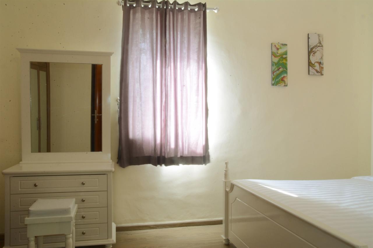 3Br Grand Palace With Private Bathtub By Travelio Jacarta Exterior foto