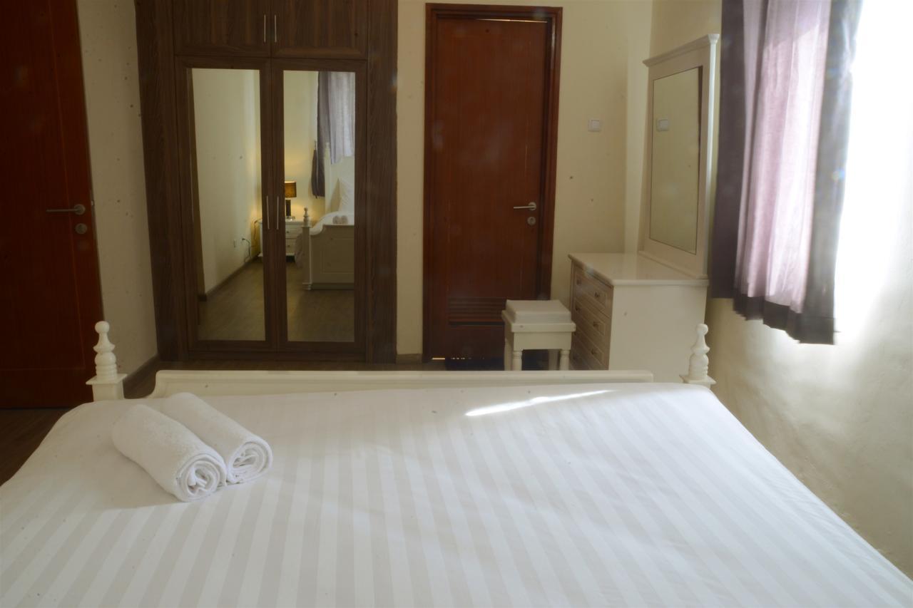 3Br Grand Palace With Private Bathtub By Travelio Jacarta Exterior foto